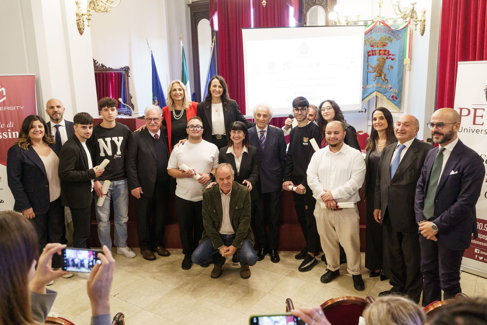 Risanamento, borse universitarie ai giovani: Messina apripista nazionale per valorizzare talenti – resoconto evento con foto, riprese immagini e interviste sindaco e altre autorità