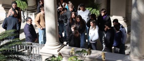 Università Svelate, oltre 200 studenti, numerosi cittadini e turisti per le visite guidate al Chiostro di Palazzo Mariani